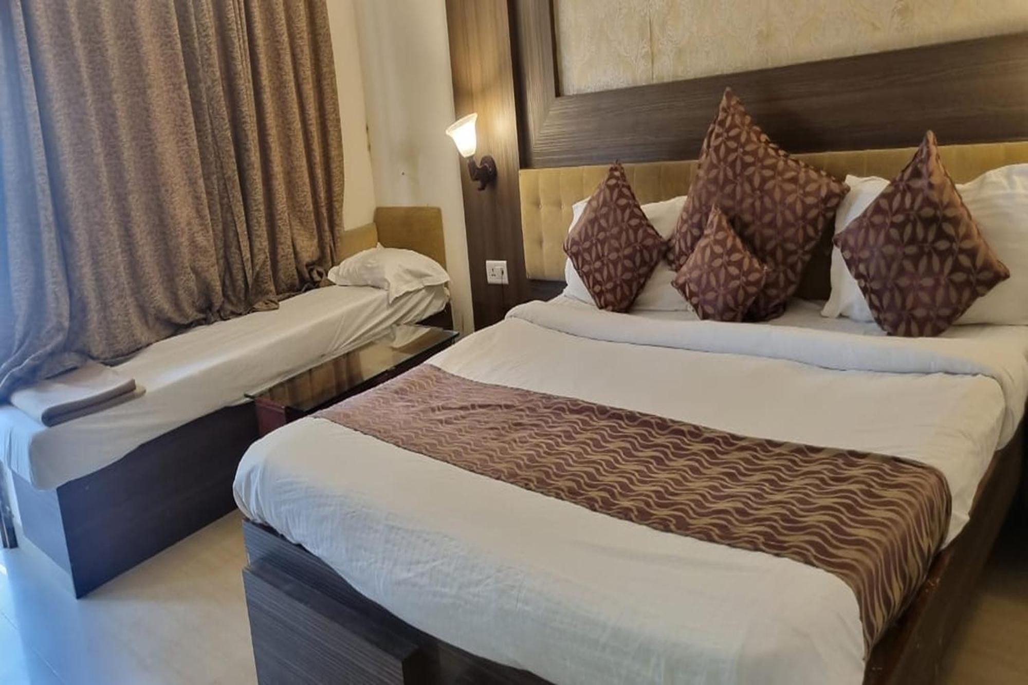 Rupis Resort Near Udaipur Airport Dabok エクステリア 写真