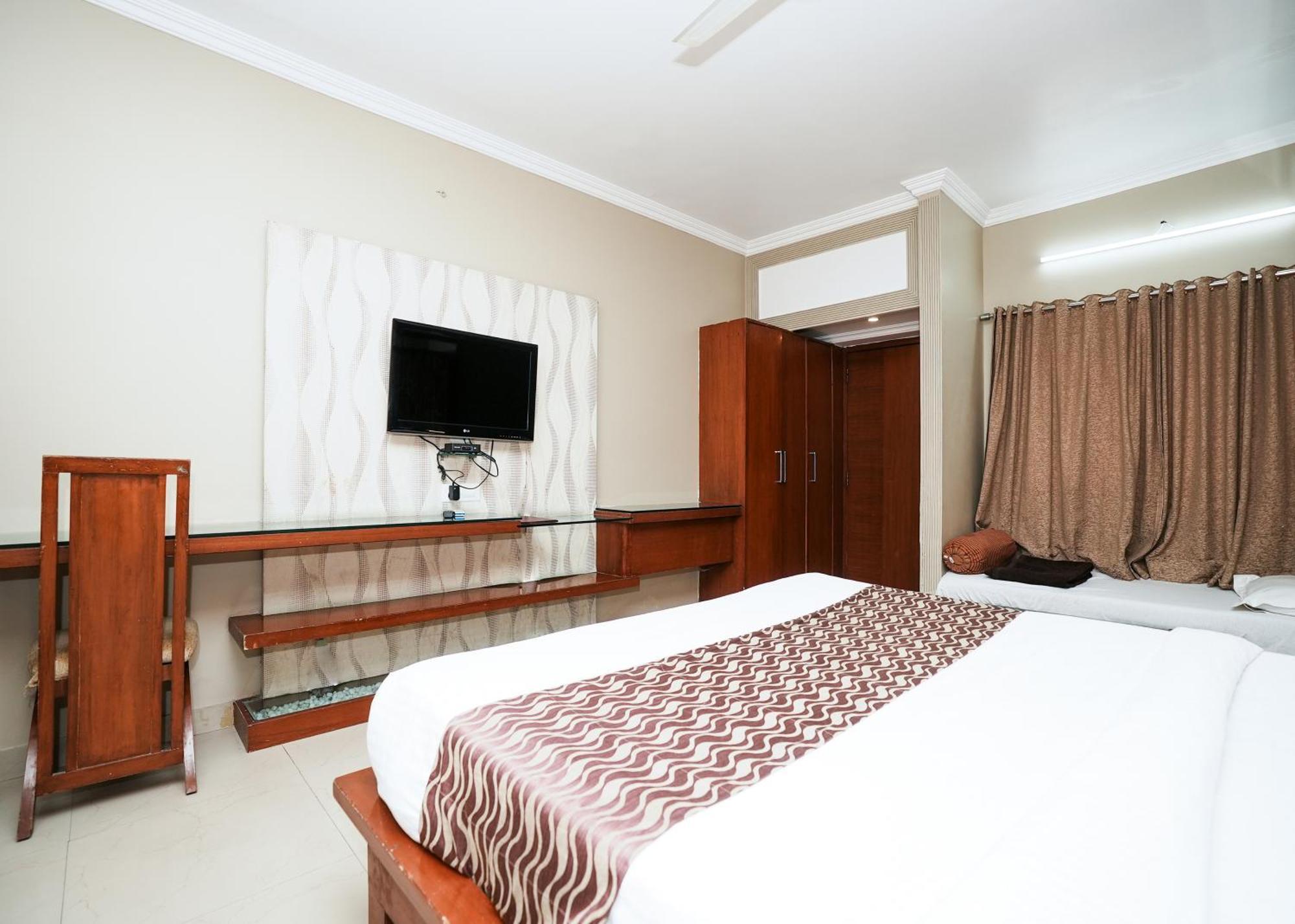 Rupis Resort Near Udaipur Airport Dabok エクステリア 写真