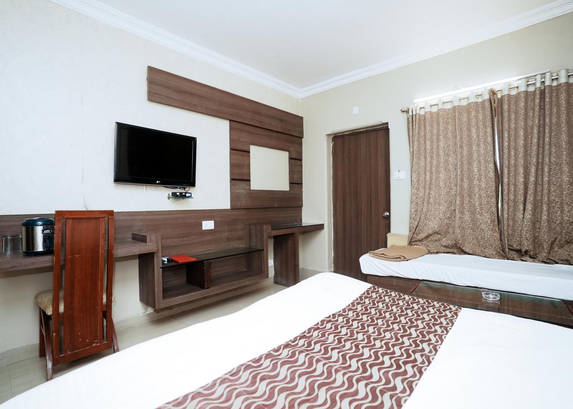 Rupis Resort Near Udaipur Airport Dabok エクステリア 写真