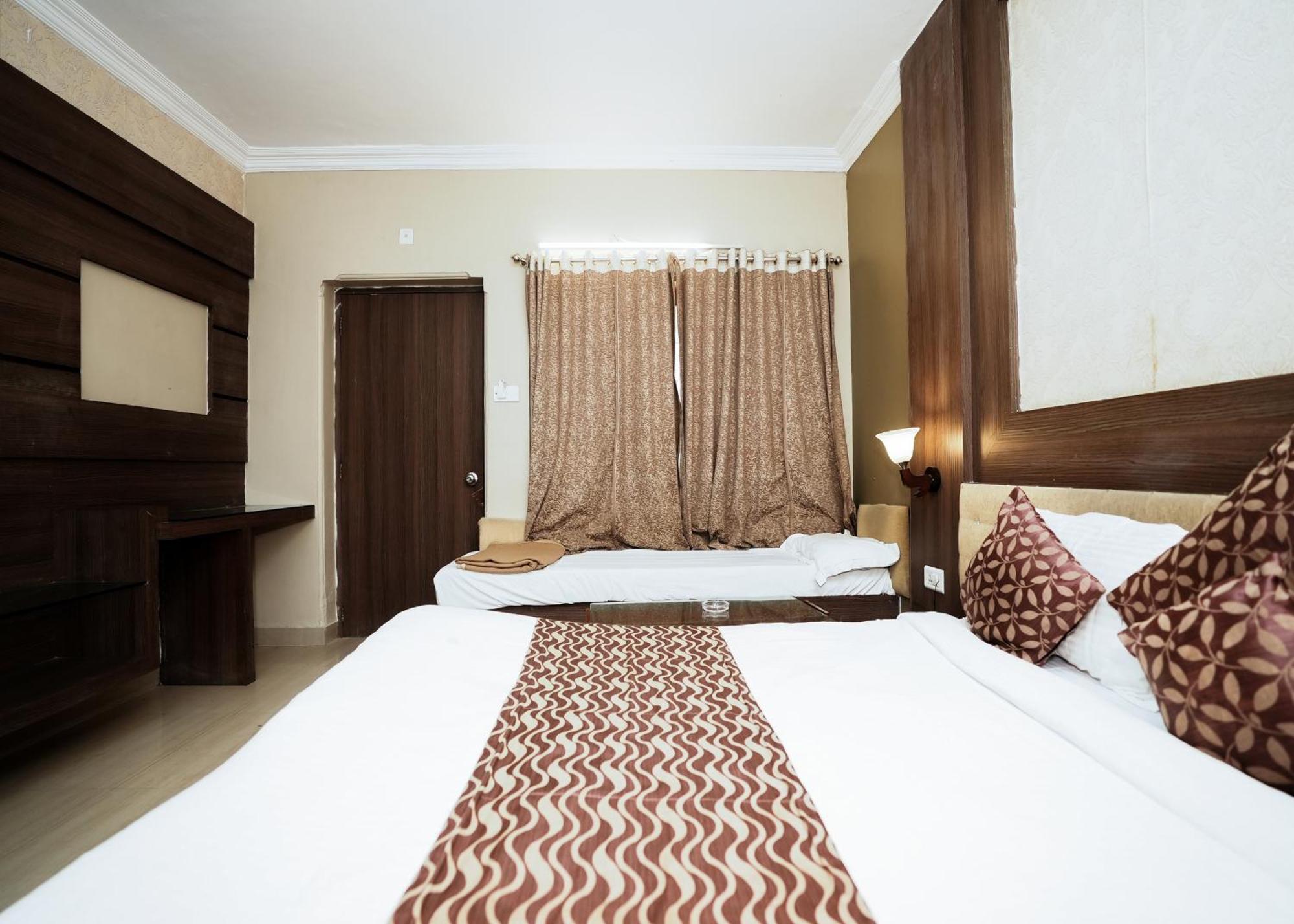Rupis Resort Near Udaipur Airport Dabok エクステリア 写真